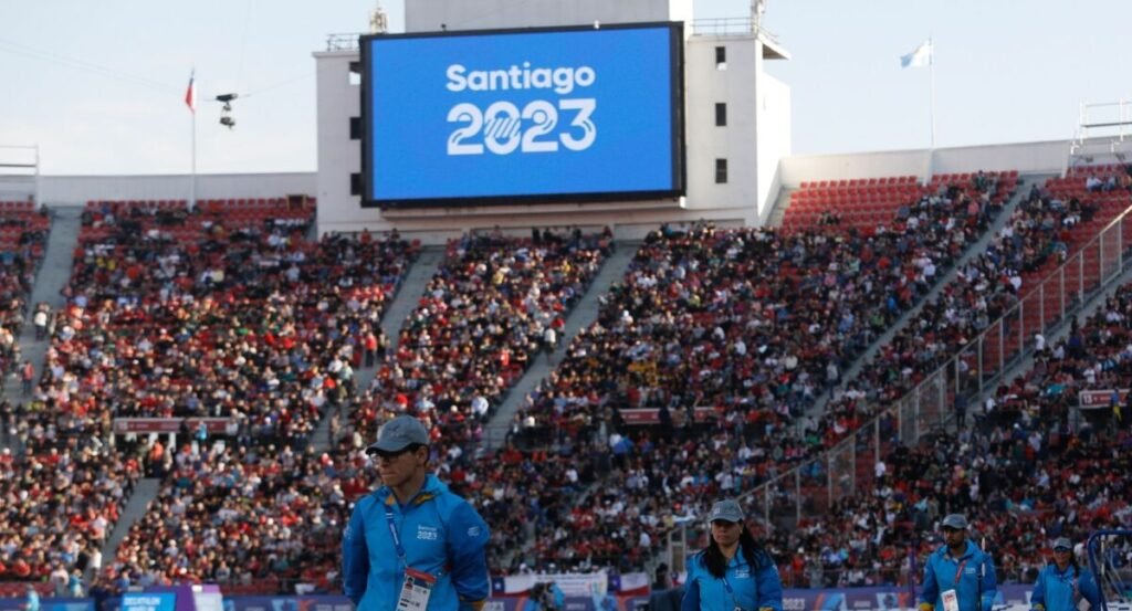 Embargo a la Corporación Santiago 2023: ordenan retener más de $135 millones y abogado denuncia que las cuentas fueron vaciadas previamente
